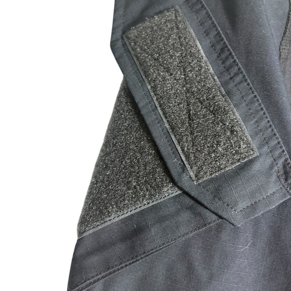 5.11 TACTICAL - -Lot of 4 -- Quarter-Zip Patch Ready Pullover Shirt in Black MED - Picture 6 of 10